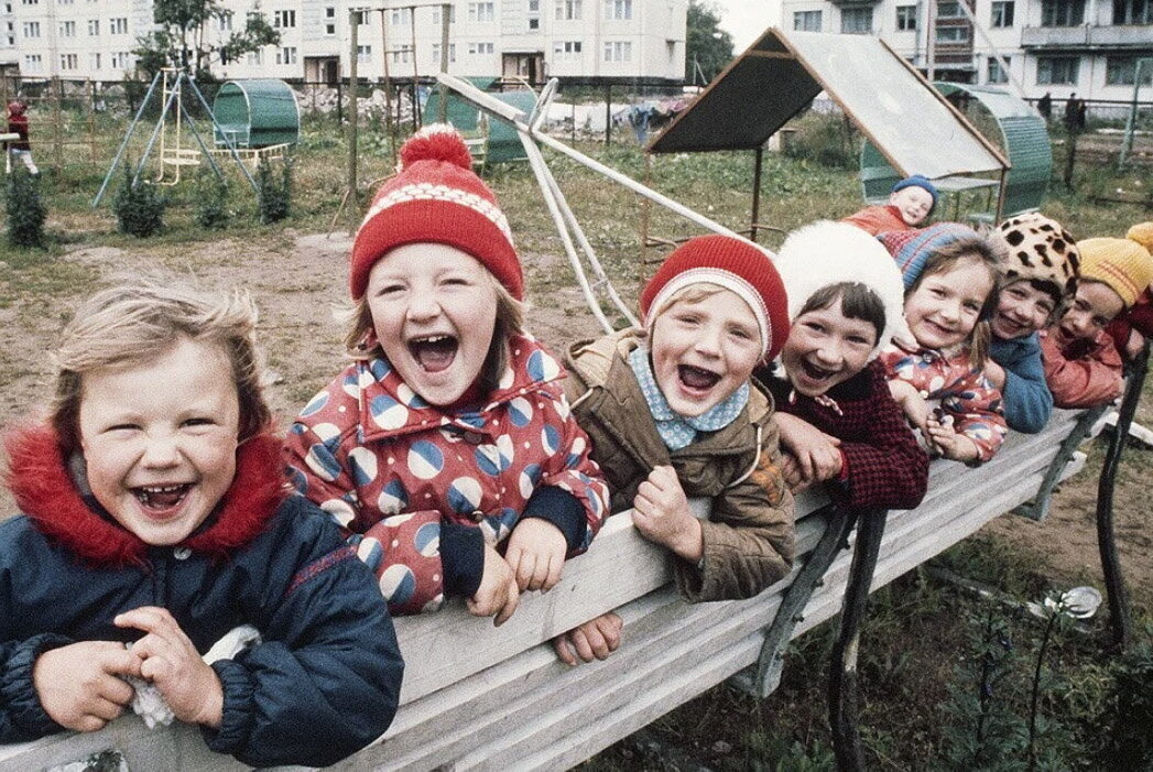 С нашими детьми что — то не так.