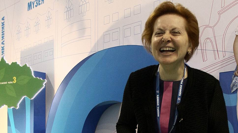 Война с коррупцией превращённая в фарс , нужный цирк для худшего будущего , во имя будущего у которого похоже нет будущего .