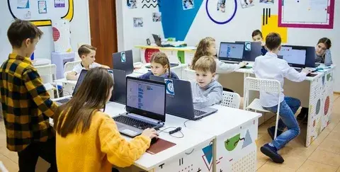 Платные онлайн-школы: преимущества и возможности