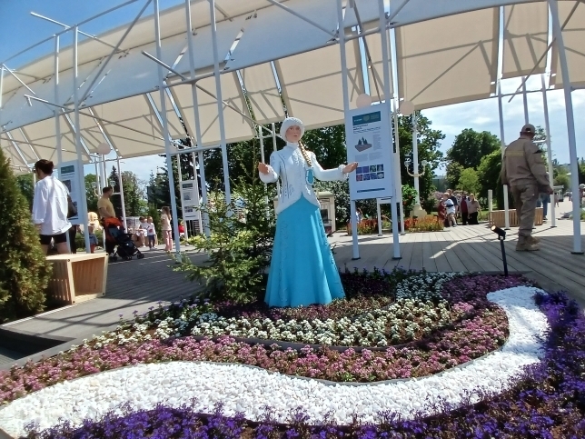 "Будущее в цветах". Новый фестиваль на ВДНХ. Хотелось, чтобы название сбылось
