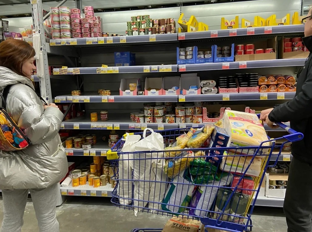 Чем вынуждены питаться бедные люди в России и в чем главный самообман? Печальные наблюдения