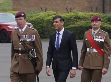 Великобритания признает, что армия слишком слаба для России? Идея Сунака «Обязательная военная служба или…»