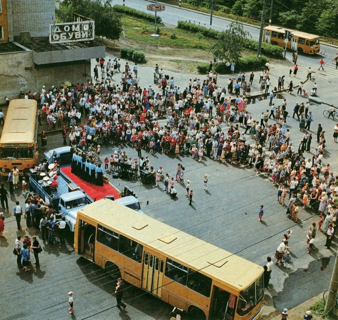 Вспомнить всё! И ужаснуться от идентичности в России!