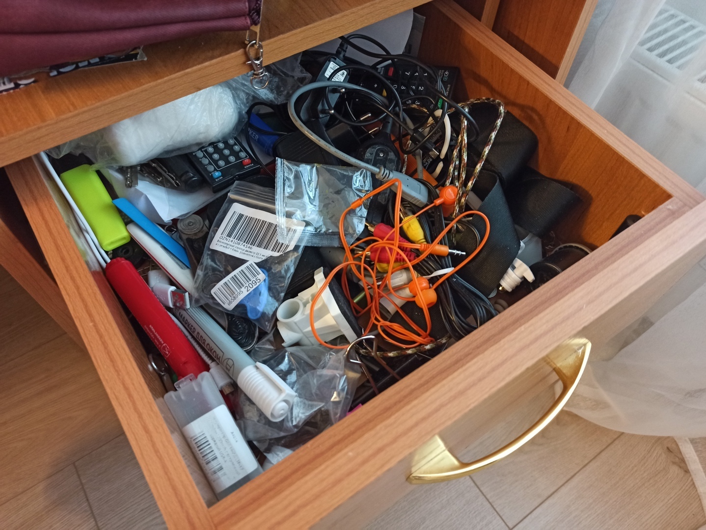 В хозяйстве все пригодится 100% - так говорят только бедные. Как я с трудом избавилась от хлама