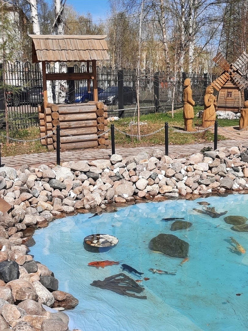 Гордость острова Ягры – бассейн с живыми и экзотическими рыбками в парке «Беломорец». К нам пришло тепло!