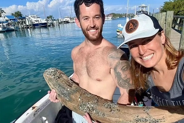 У побережья Флориды, дайвер нашел бивень мамонта возрастом 10 миллионов лет