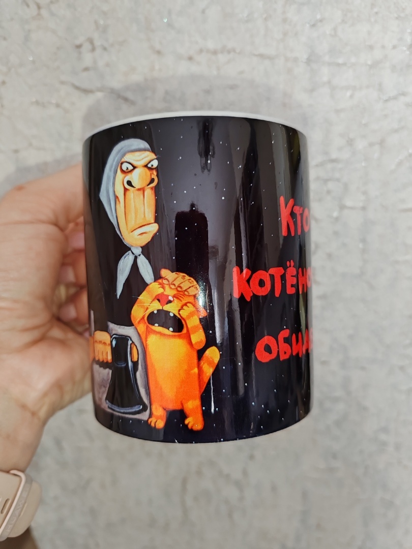 В чём феномен Васи Ложкина и чем его творчество нравится мне, плюс обзор двух шоу-румов: в Москве и в Санкт-Петербурге.