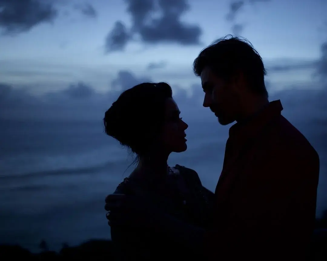 В сети опубликовали фото Анастасии Заворотнюк и Петра Чернышёва на Сейшелах