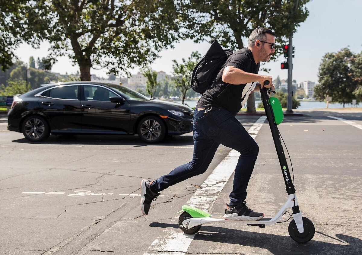 Доигрались самокатчики! В Екатеринбурге приняли радикальные меры для устранения рисков ДТП с участием электросамокатов!