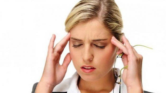 Причины болей в висках