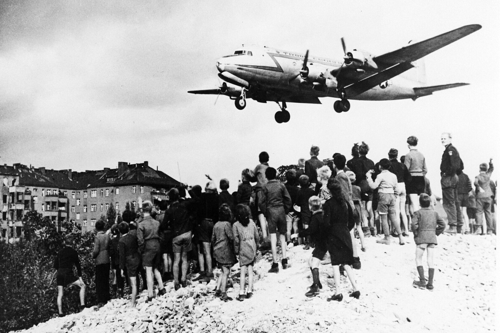 Бурные события 75 лет назад, Продолжение