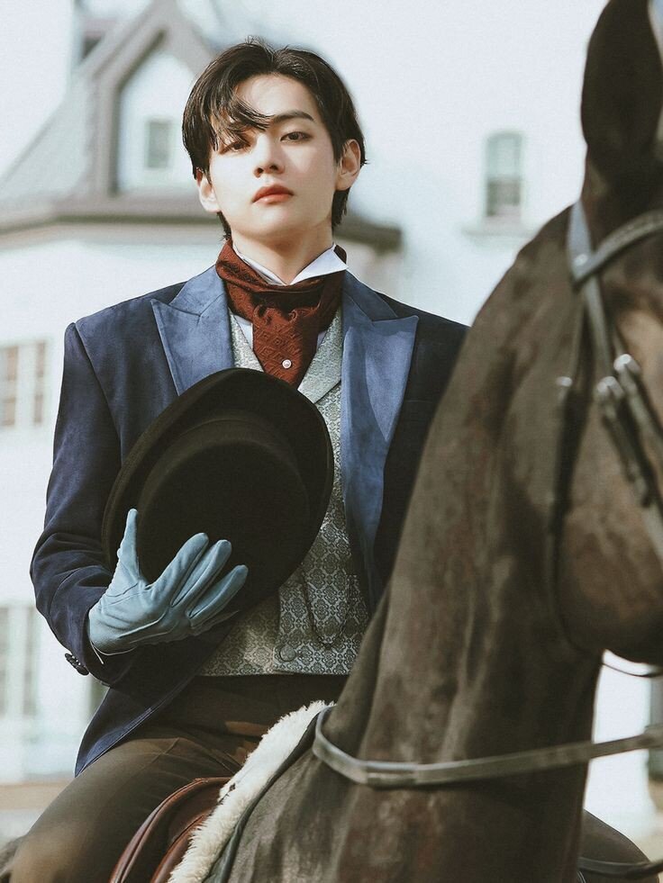 Настоящий принц из сказки, только так можно описать этого человека