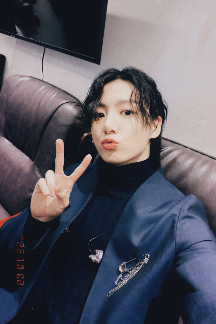 «Я приму меры» - Чонгук в открытую заявлял, что против вмешательства в его частную жизнь