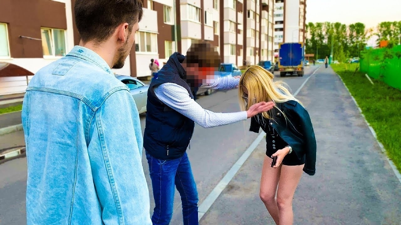 Кто первым нажмёт на спусковой крючок - блогерша или грабитель? Разрешение на владение оружием, психологический аспект