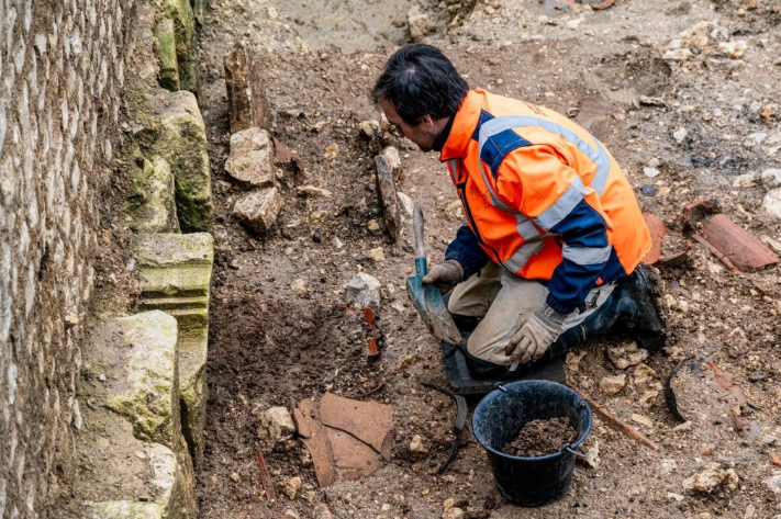 «Город мёртвых детей». В центре города Осера был обнаружен древний некрополь