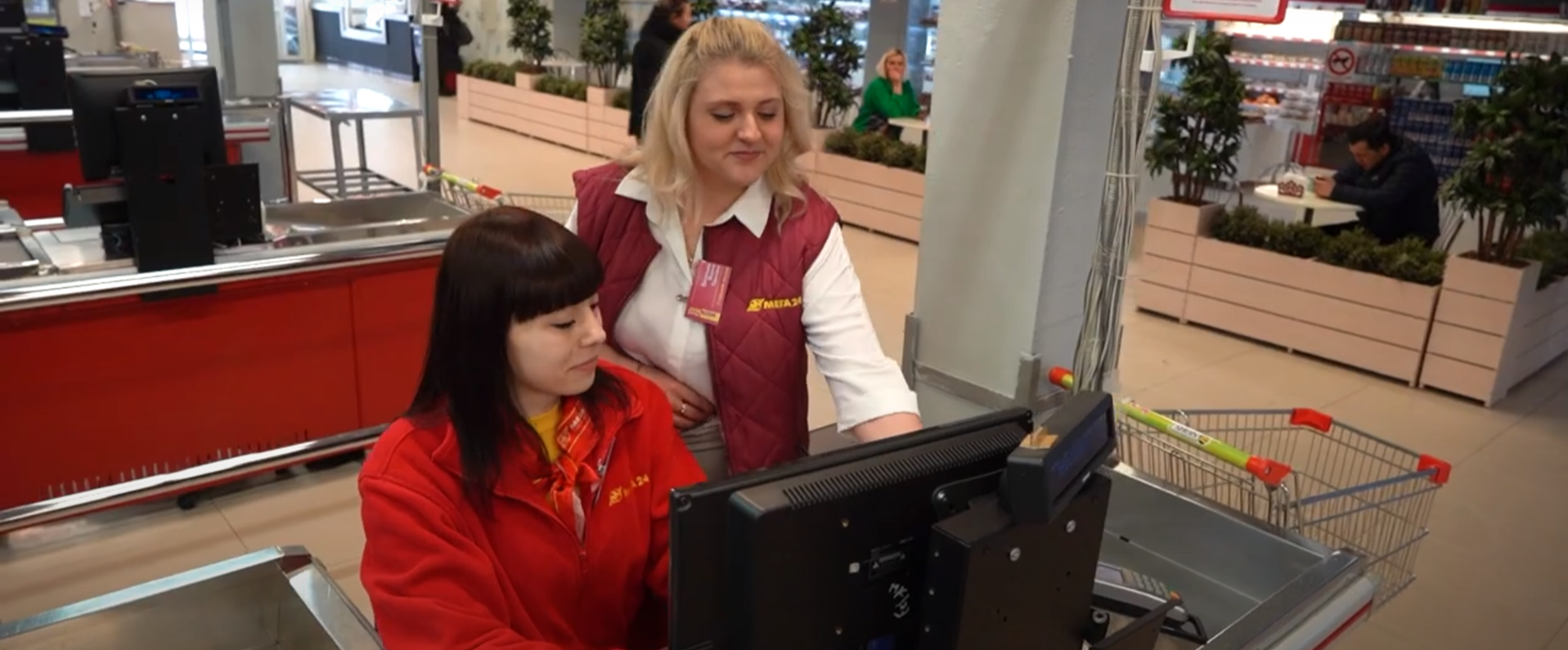 "У меня бы точно крышу сорвало!": всегда удивляло, как бедные люди годами в Москве занимаются монотонным трудом