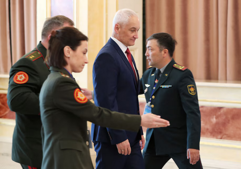 В России военного времени военная коррупция внезапно стала табу