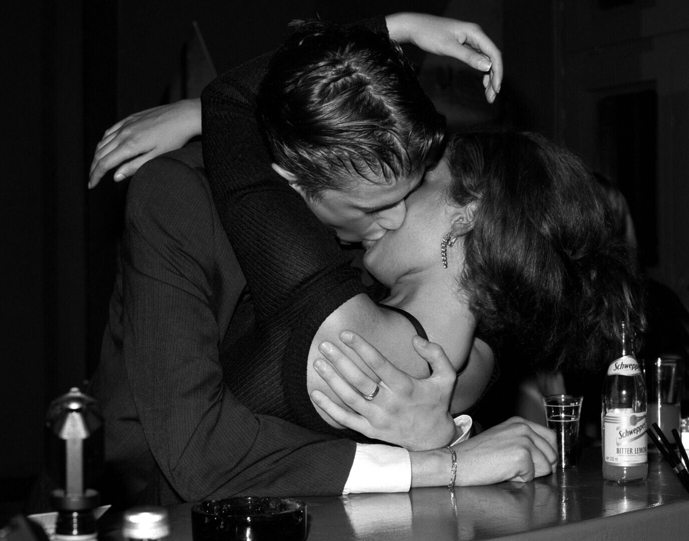 Вариант, как удивить свою даму во время близости. Читать только мужикам