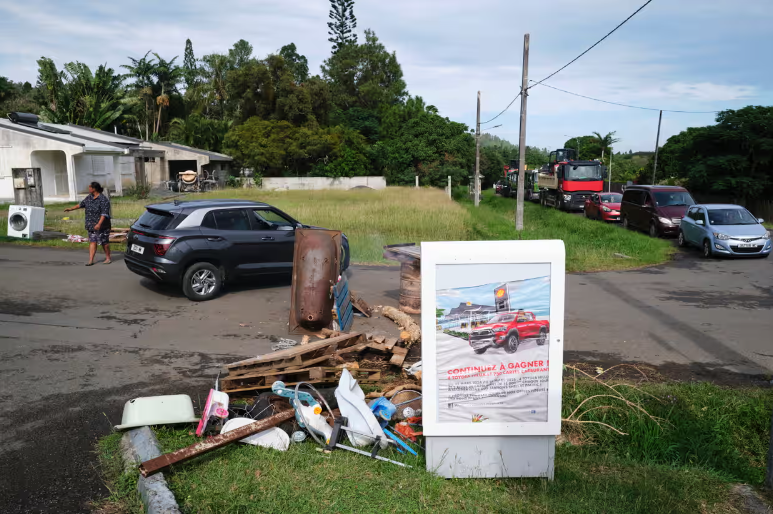 Макрон приостанавливает спорные реформы голосования в Новой Каледонии после смертоносных беспорядков