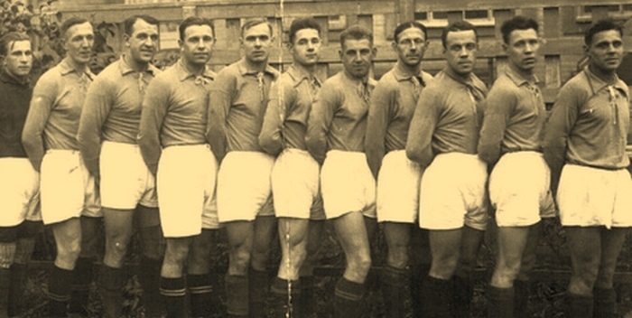 Футбольные фамилии: братья Евгений, Валентин и Борис Шелагины.