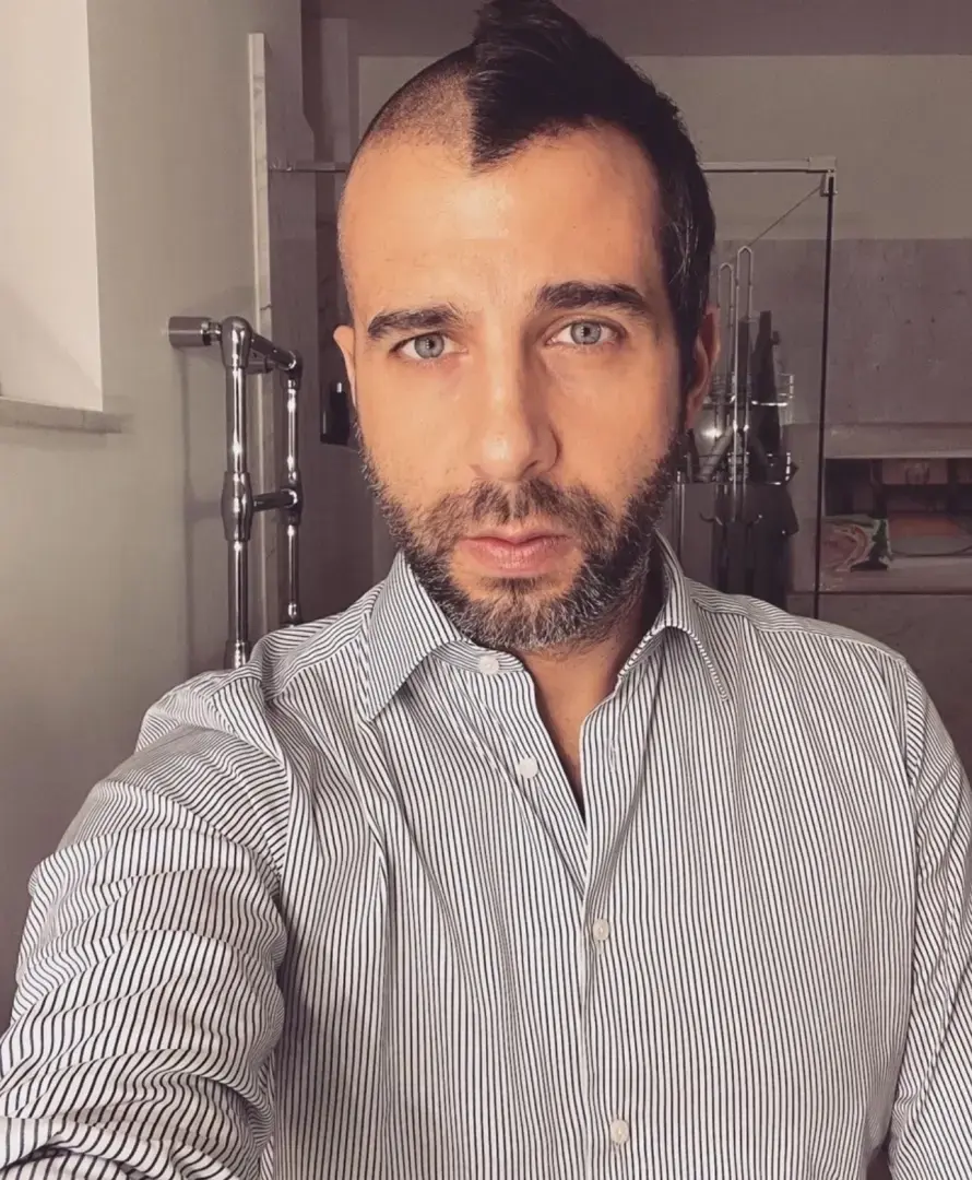 ⚡️Актер Иван Ургант возвращается в Россию и сразу на Первый канал!