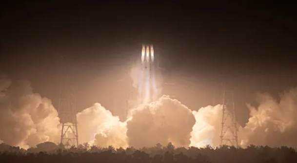 Китай завершил успешно испытывать первую ступень сверхтяжелой ракеты