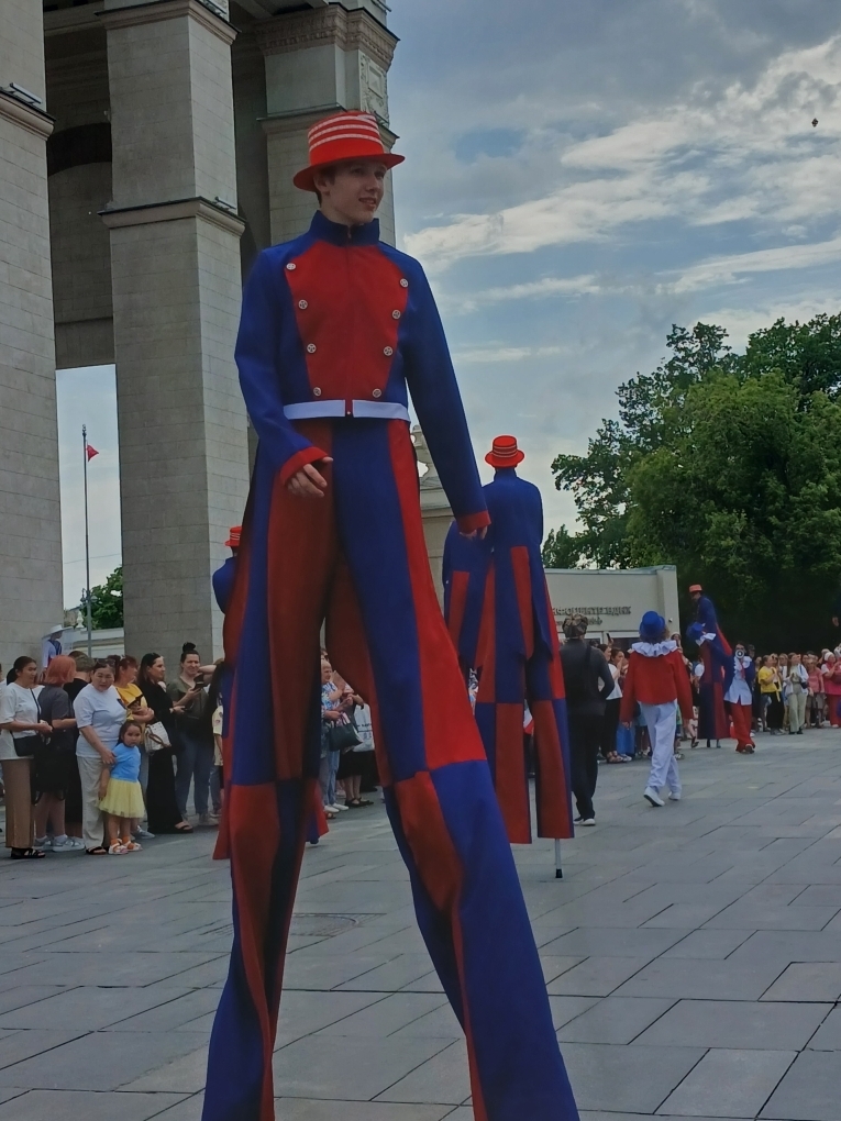 В Москве всегда праздник