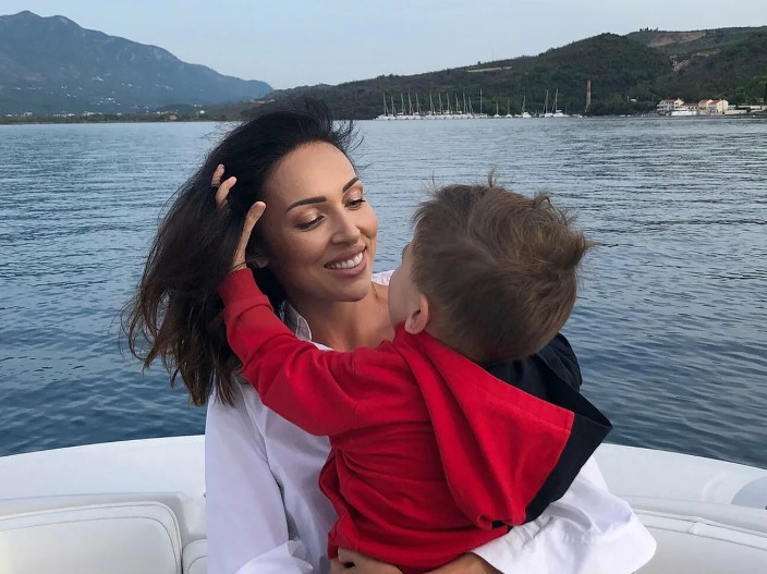 История любви Алсу и Яна Абрамова: больше не пара после 18 лет брака