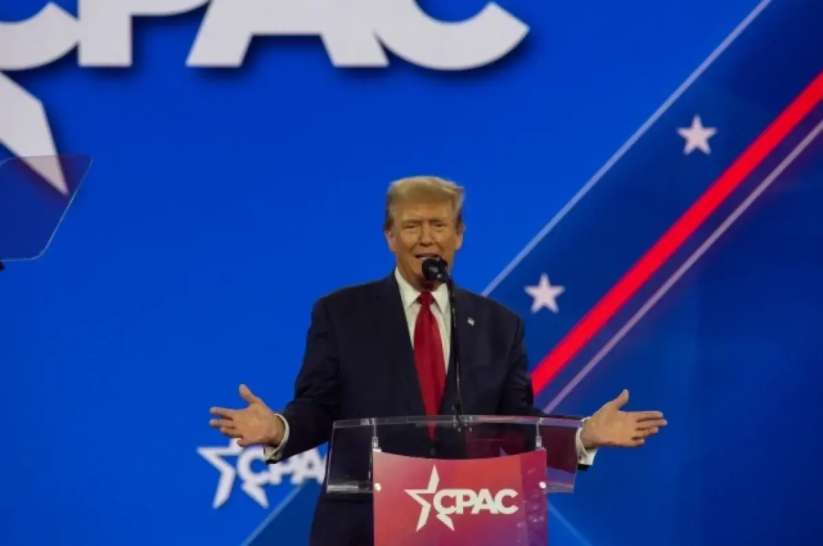 "Правосудие или Политика: Исторический приговор Дональду Трампу и его последствия для американской демократии"