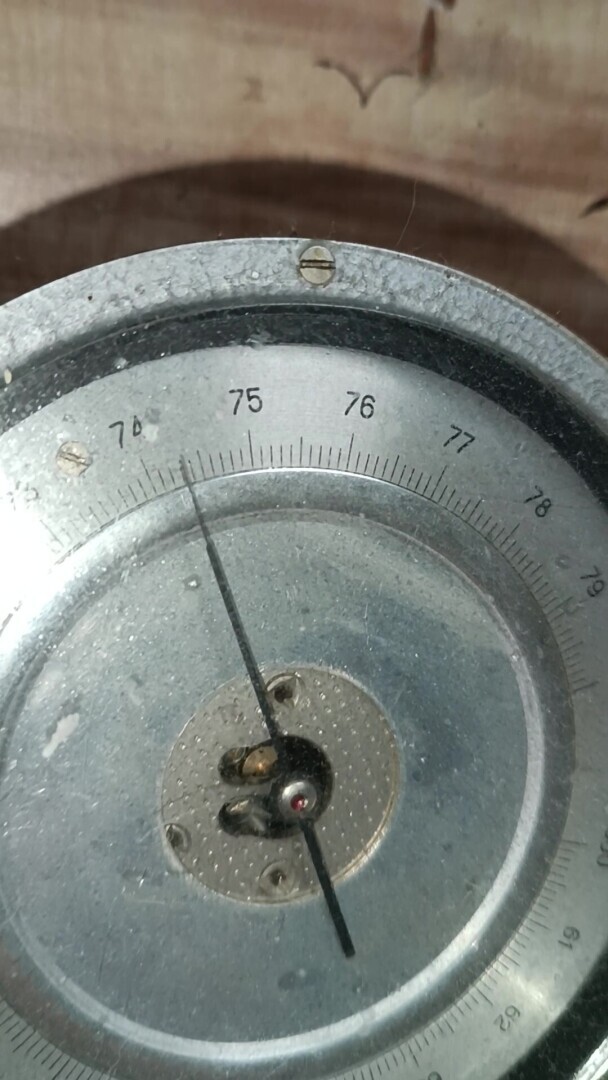 Отстал от времени.