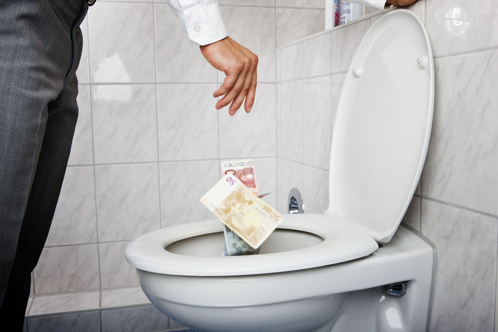 24 000 телевизионных каналов. Кто больше? Надо ли оно?