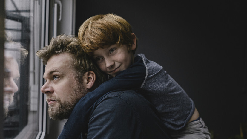 Запрет на арест. Закон защитит отцов-одиночек с детьми до 14 лет