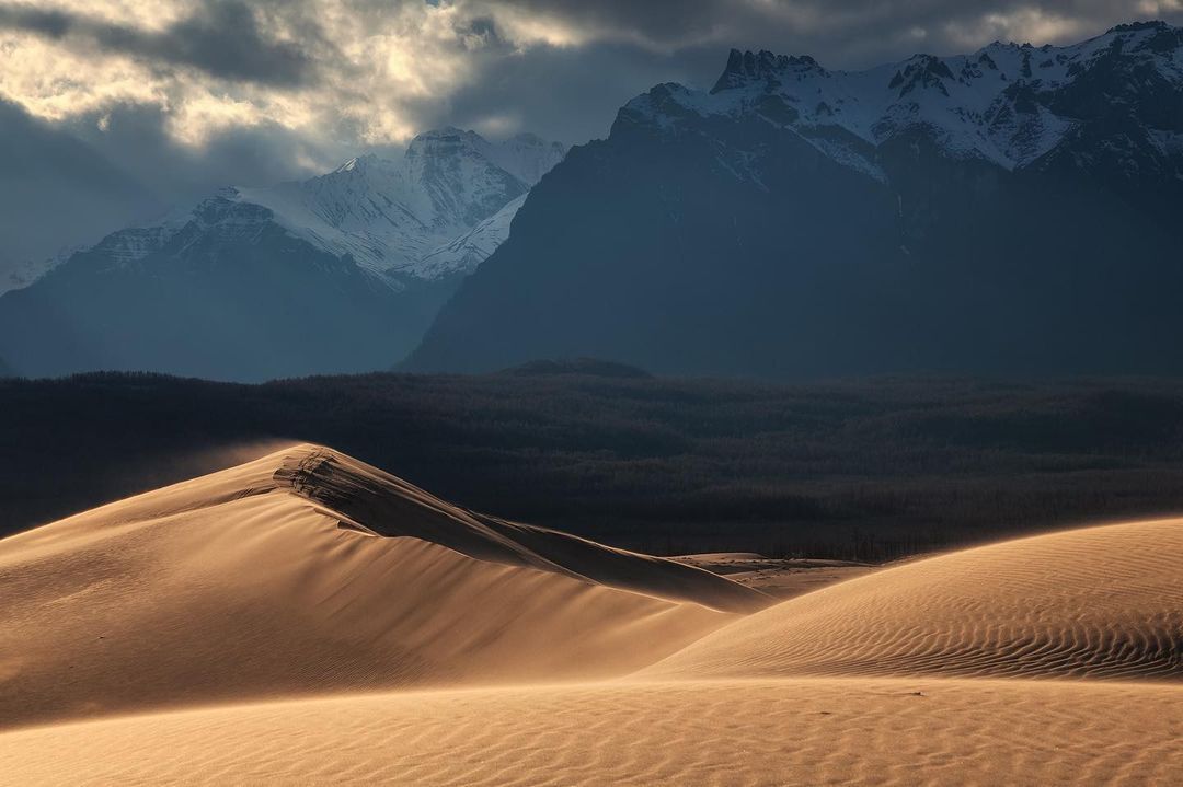 Чарские пески: Сибирский пустынный оазис среди тайги