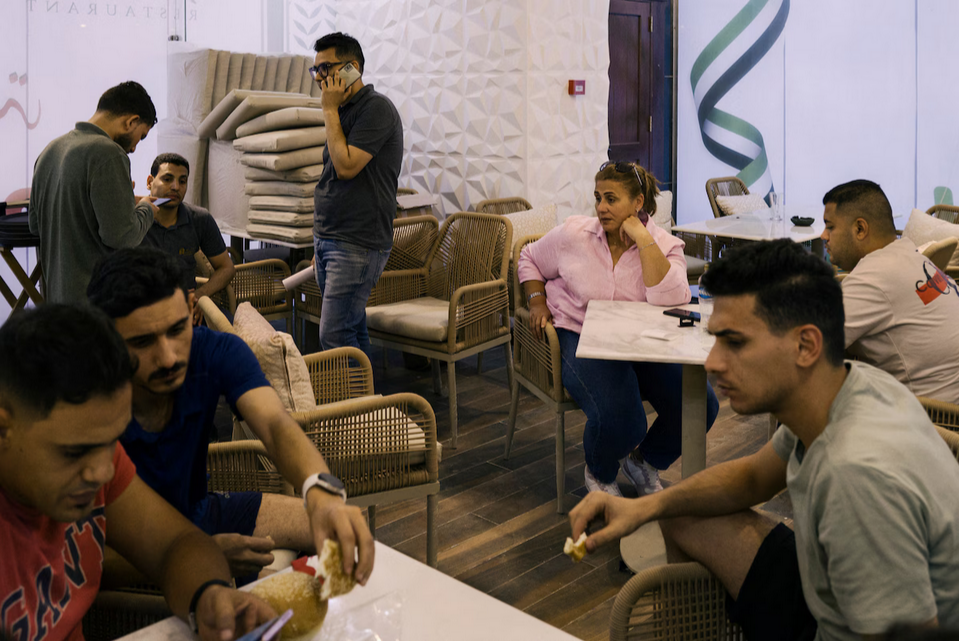 В Египте эвакуированные из Газы живут в тени: «Все приближается»