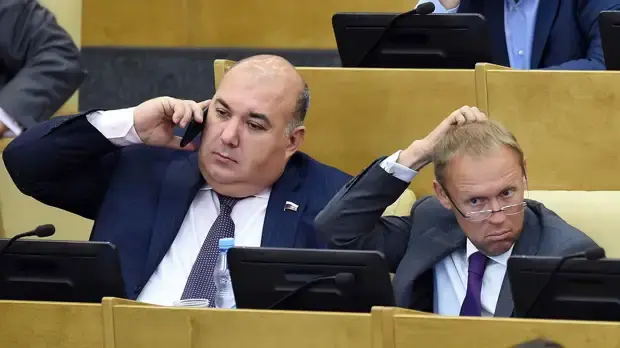 Выезд за границу депутатов