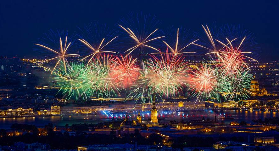 Алые паруса 2024. Как прошел праздник выпускников в Санкт-Петербурге