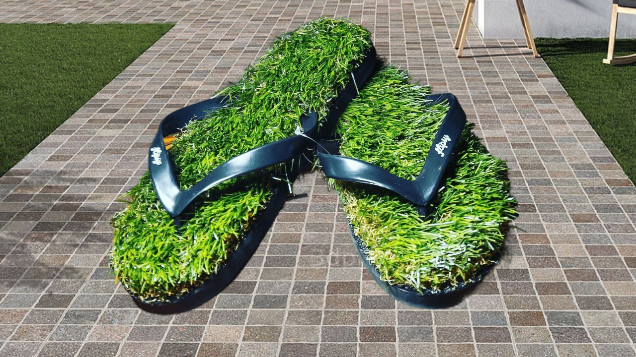 Все о самой удобной летней обуви, которой уже сто лет в обед