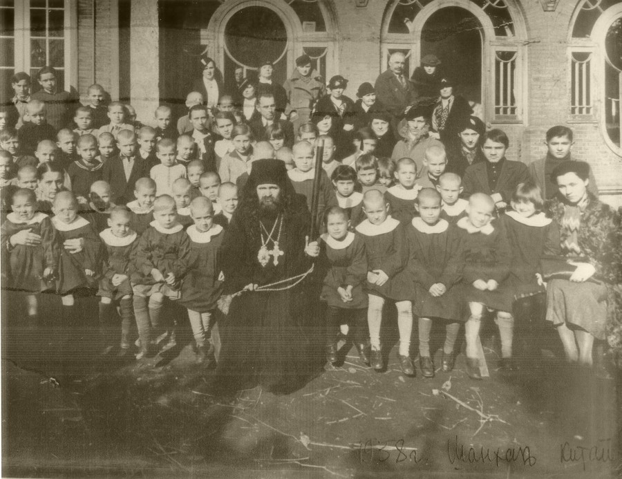 Сегодня день памяти необычного святого, которого очень почитают и католики - Иоанна Шанхайского и Сан-Францисского.