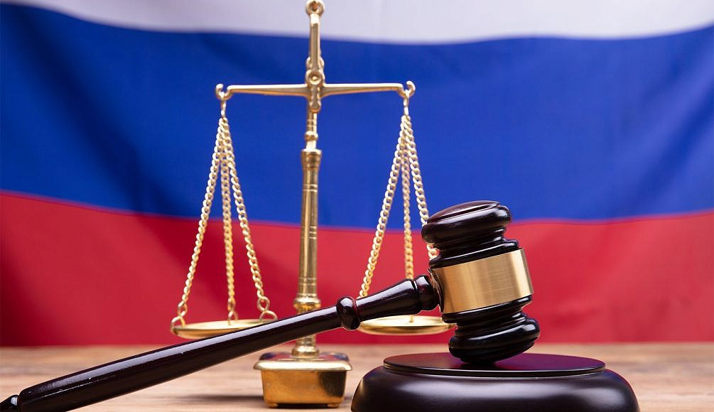 Сдвигающие пески справедливости: юриспруденция в современной России