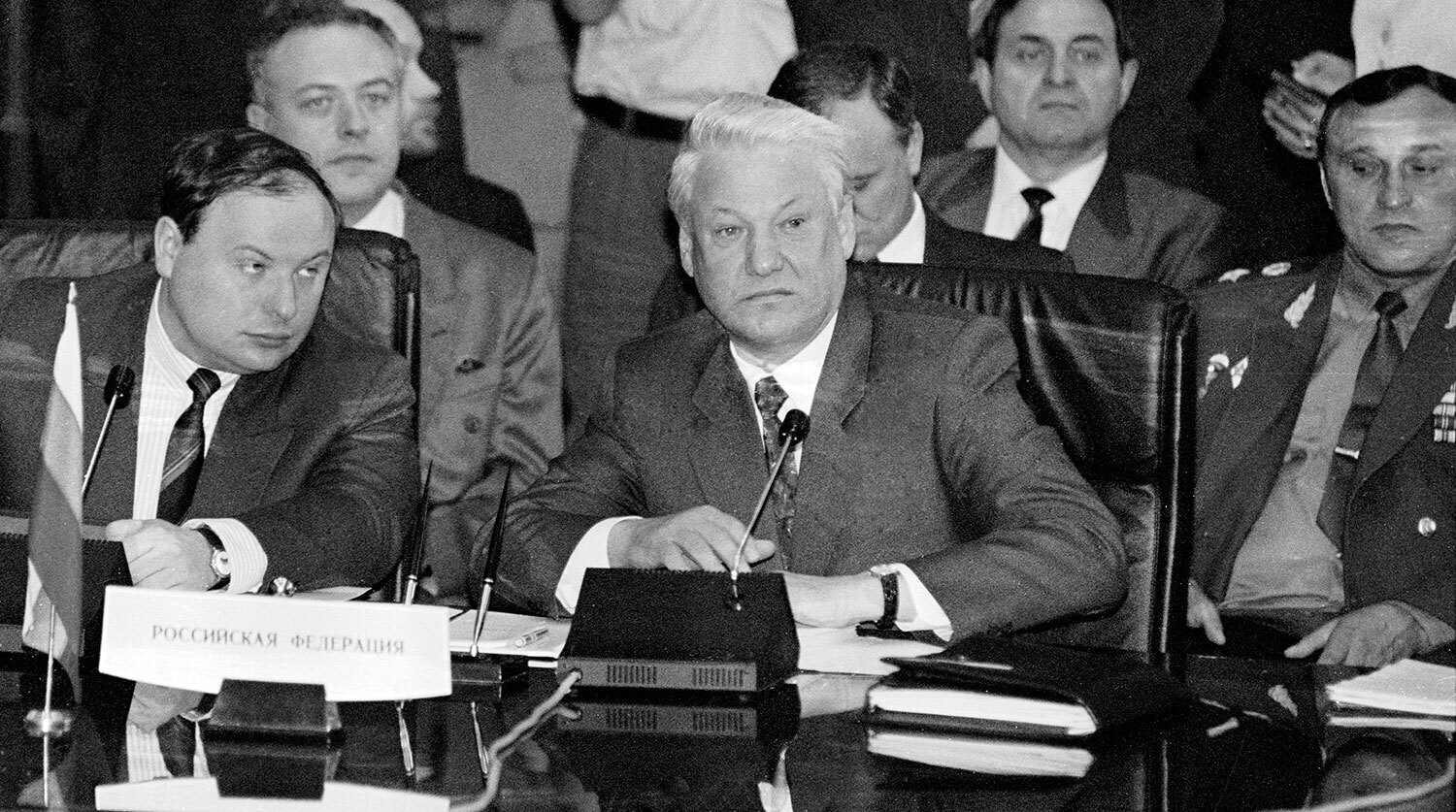 Сдвигающие пески справедливости: юриспруденция в современной России