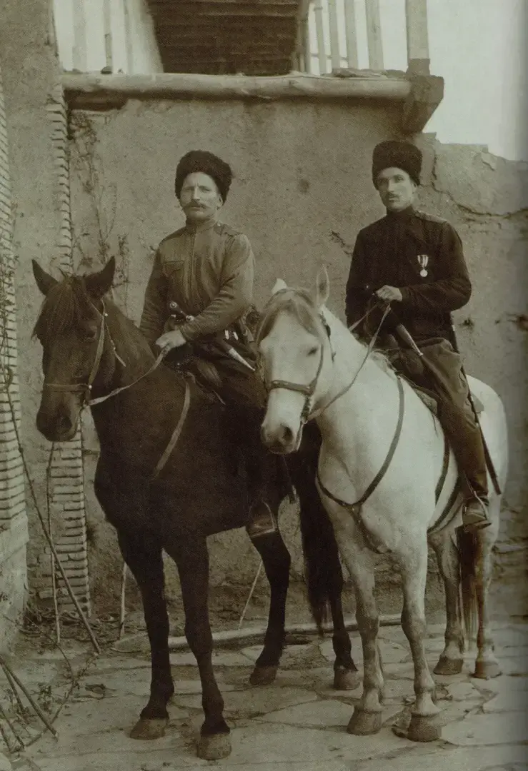 Казачий образ: между мифом и историей