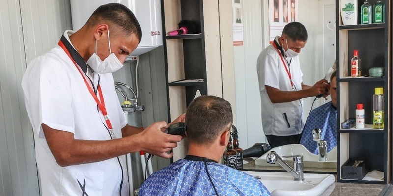 Зачем генпрокурор Краснов поручил проверить бани, парикмахерские и ателье