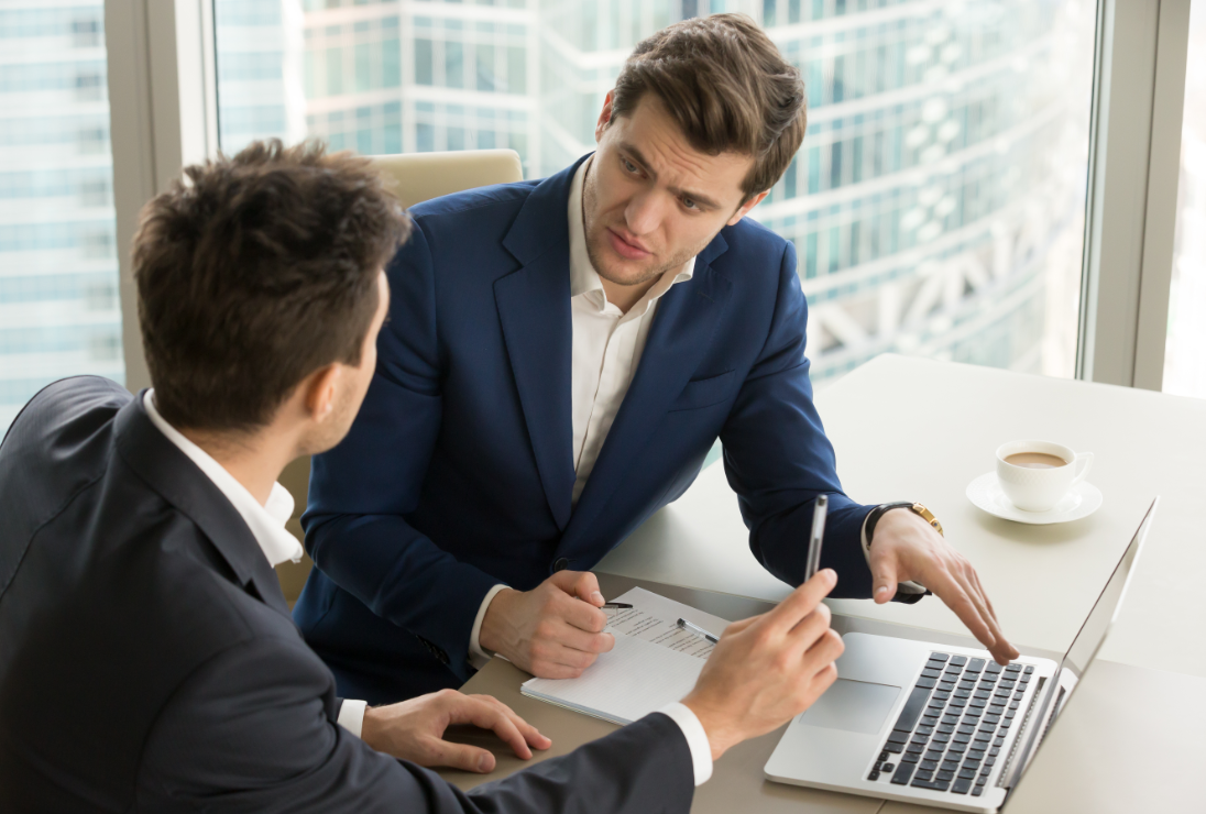 Хотите угодить заказчику – повторяйте за ним. Но лучше так не делать