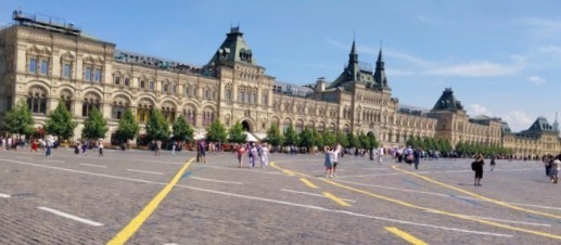 Цены в ГУМе. 12.000 за мясо