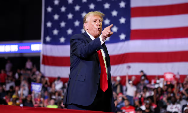 Трамп планирует заблокировать слушания по делу 6 января до выборов 2024 года