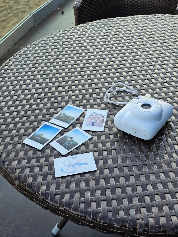 Fujifilm Instax Mini 12 - Возрождение Palaroid из 90х!?