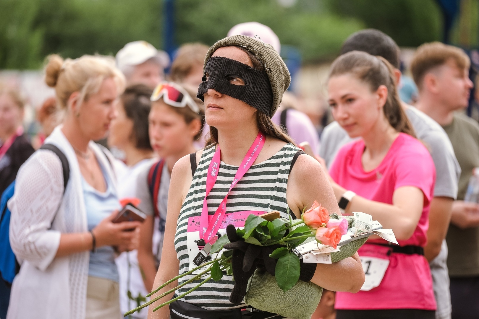 А что, читать теперь не модно? Или какие могут быть книги, когда интересное подкидывает жизнь