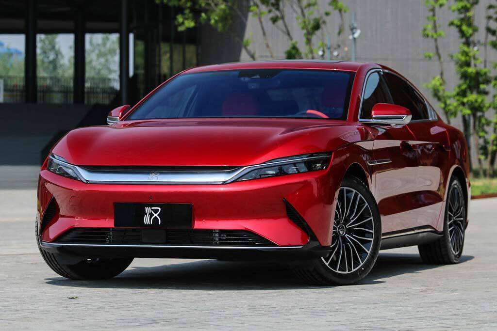 В авангарде нововведений: прорывные новинки китайского авторынка июля 2024 года