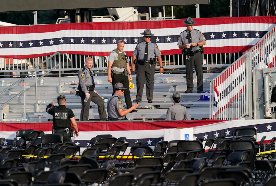 Стрельба на митинге Трампа произошла в нестабильное время в американской истории