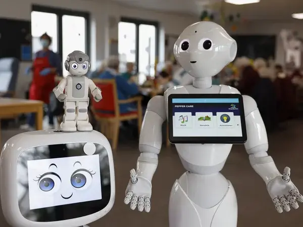 Робот обзавелся живой "кожей", которая позволяет ему улыбаться